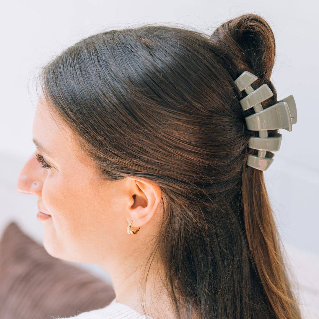 Classic Hair Clip | Medium | Sage It Ain&